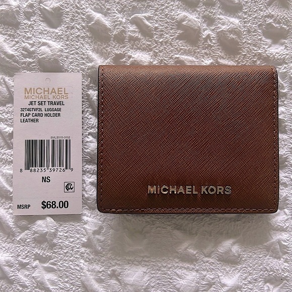 Michael Kors Leather Flap Card Holder - Picture 5 of 5